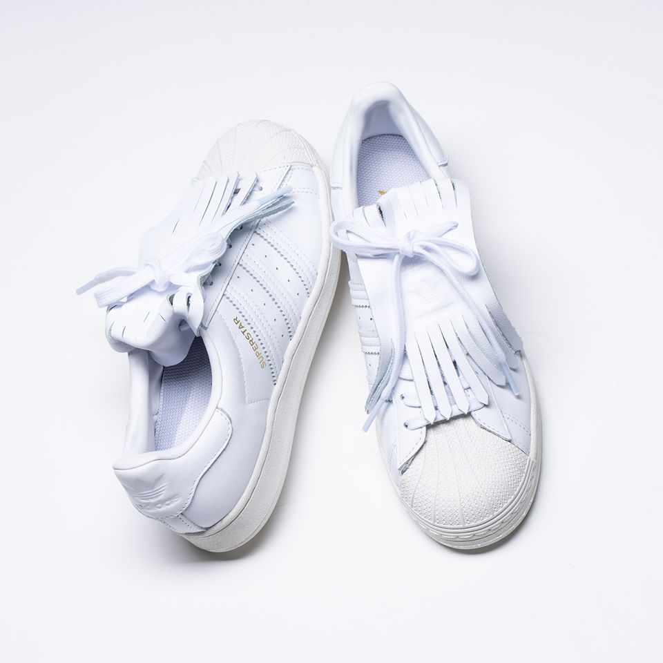 แนะนำ ADIDAS SUPERSTAR KILTIE FRINGE สนีกเกอร์หนังสุดสวย คลาสสิก ที่คนชอบแฟชั่นเรโทรจะต้องชอบ