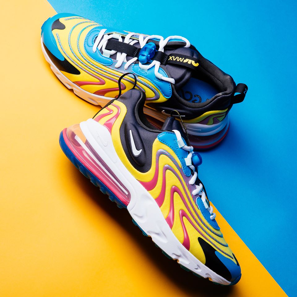 แนะนำรองเท้า Nike Air MAX 270 REACT ENG รหัส CD0113-400 ที่มาพร้อมลวดลายมัลติคัลเลอร์ หากยาก รับรองว่าโดนใจคนรักสีสัน