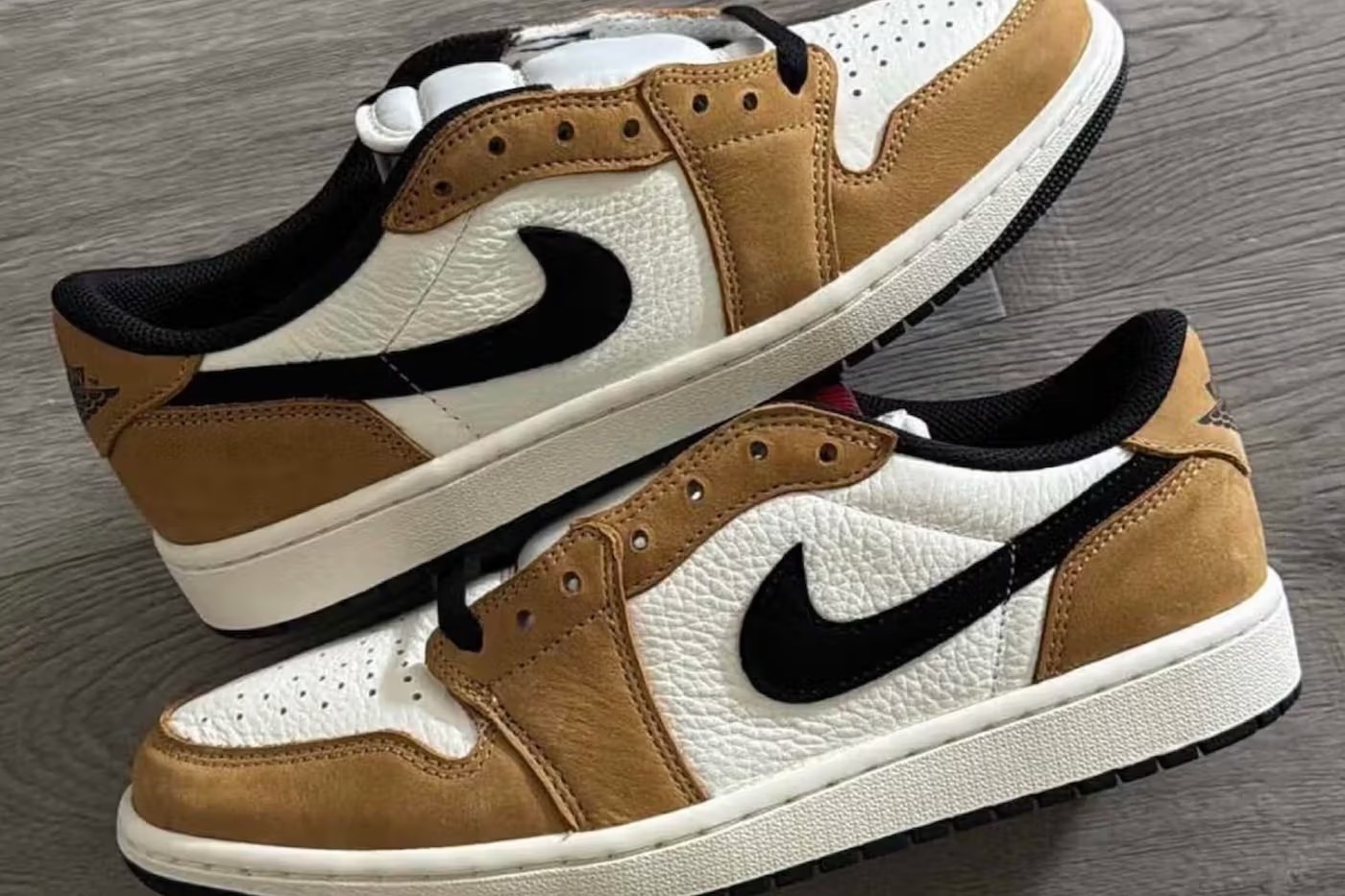ครั้งแรกกับ Air Jordan 1 Low OG "Rookie of the Year" คู่สวยที่สายสนีกเกอร์ห้ามพลาด!