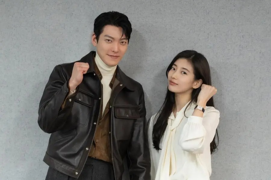 ผลงานแฟนตาซีโรแมนติกคอมเมดี้ครั้งใหม่ของ Kim Woo Bin และ Suzy เสียหาย! ผู้กำกับ Lee Byung Hun ลาออกกลางทาง