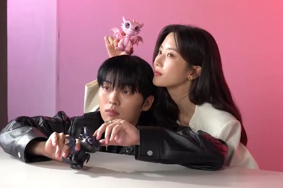 Choi Hyun Wook กับ Mun Ka Young โชว์เคมีสุดปังในโปสเตอร์ "My Dearest Nemesis"