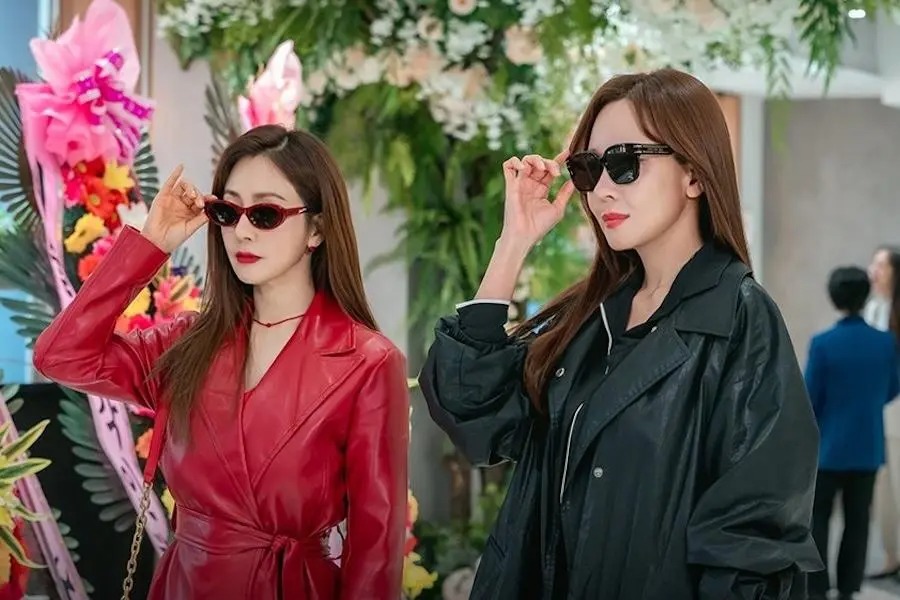 3 เหตุผลที่ควรดูซิทคอมสุดป่วน "Villains Everywhere" ที่ได้ Oh Na Ra และ So Yoo Jin มาร่วมสร้างเสียงหัวเราะ