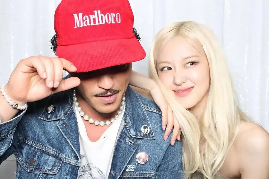 Rosé และ Bruno Mars พาเพลง “APT.” กลับขึ้นอันดับ 1 ชาร์ต Billboard Global (Excl. U.S.) พร้อมสร้างสถิติใหม่อีกครั้ง!